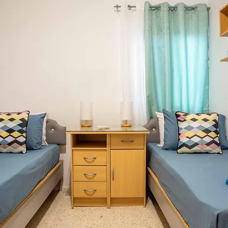 Spacious, Modern 3 Bedroom - Lejlighed *