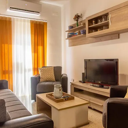 Lejlighed Spacious, Modern 3 Bedroom - *