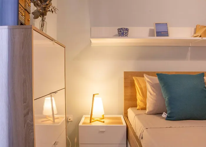 Spacious, Modern 3 Bedroom - *