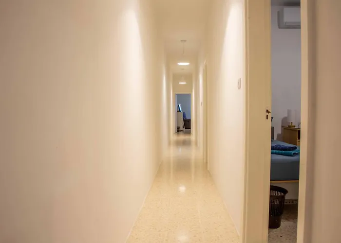 Spacious, Modern 3 Bedroom - St. Paul's Bay