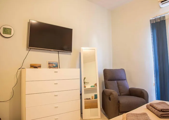 Spacious, Modern 3 Bedroom - * St. Paul's Bay